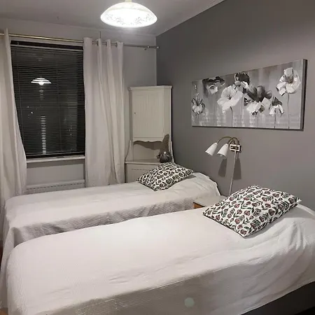 Apartamento Pieksaemaeellae Saunallinen Kaksio Rivitalossa *