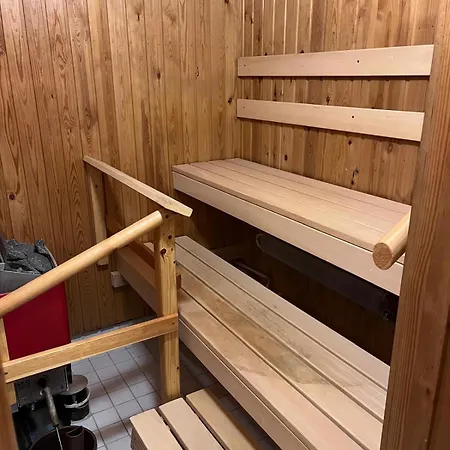 Saunallinen Kaksio Rivitalossa Pieksaemaeellae 아파트 피엑사마키